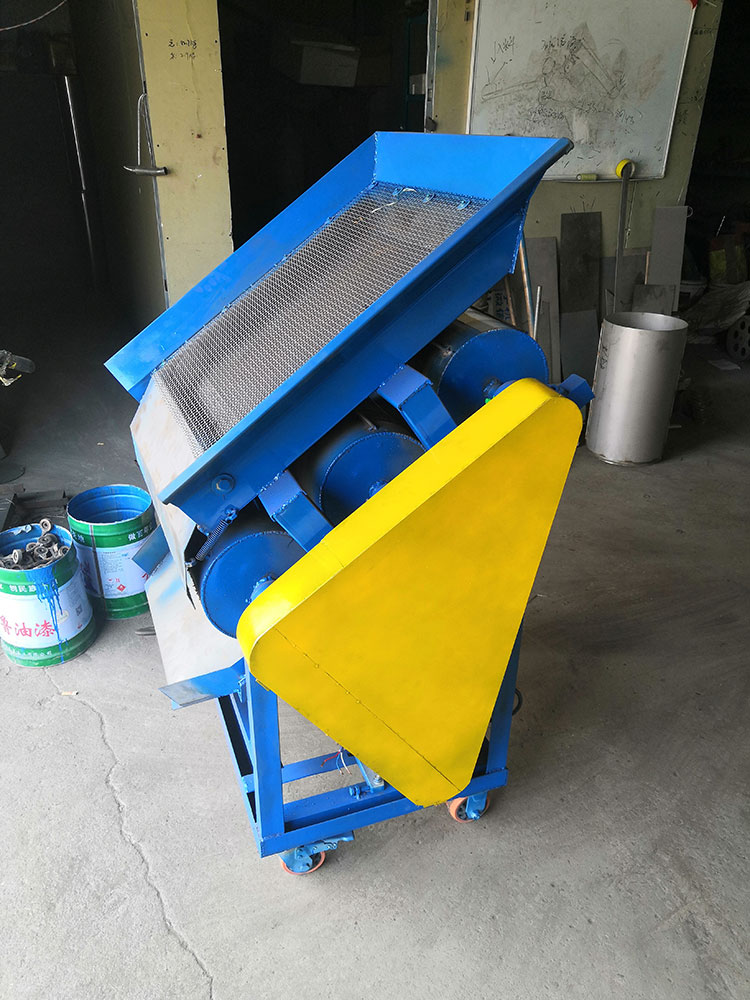 三滾筒吸鐵機(jī)